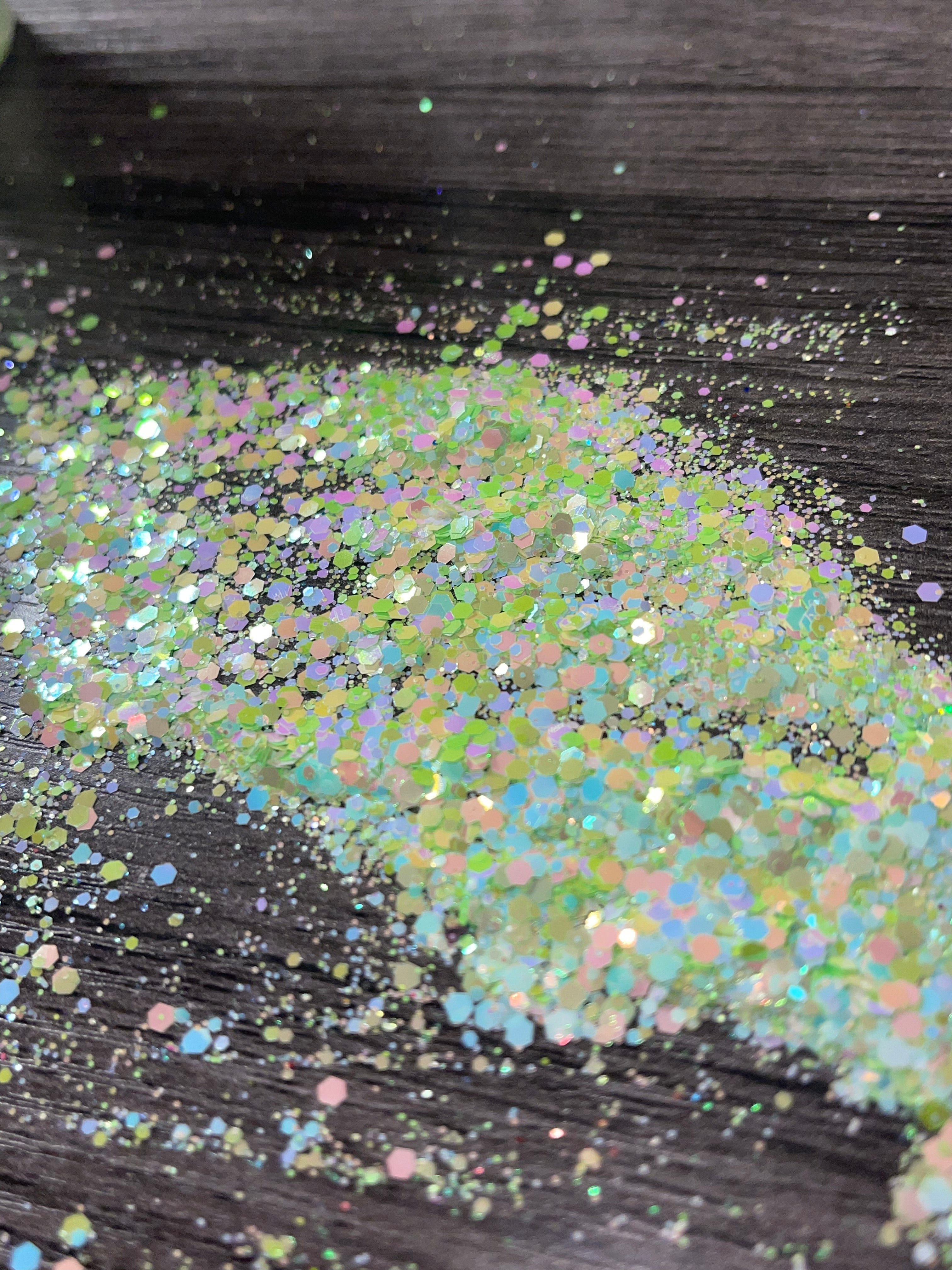 Glitter 2.0-2.3oz by weight 😍