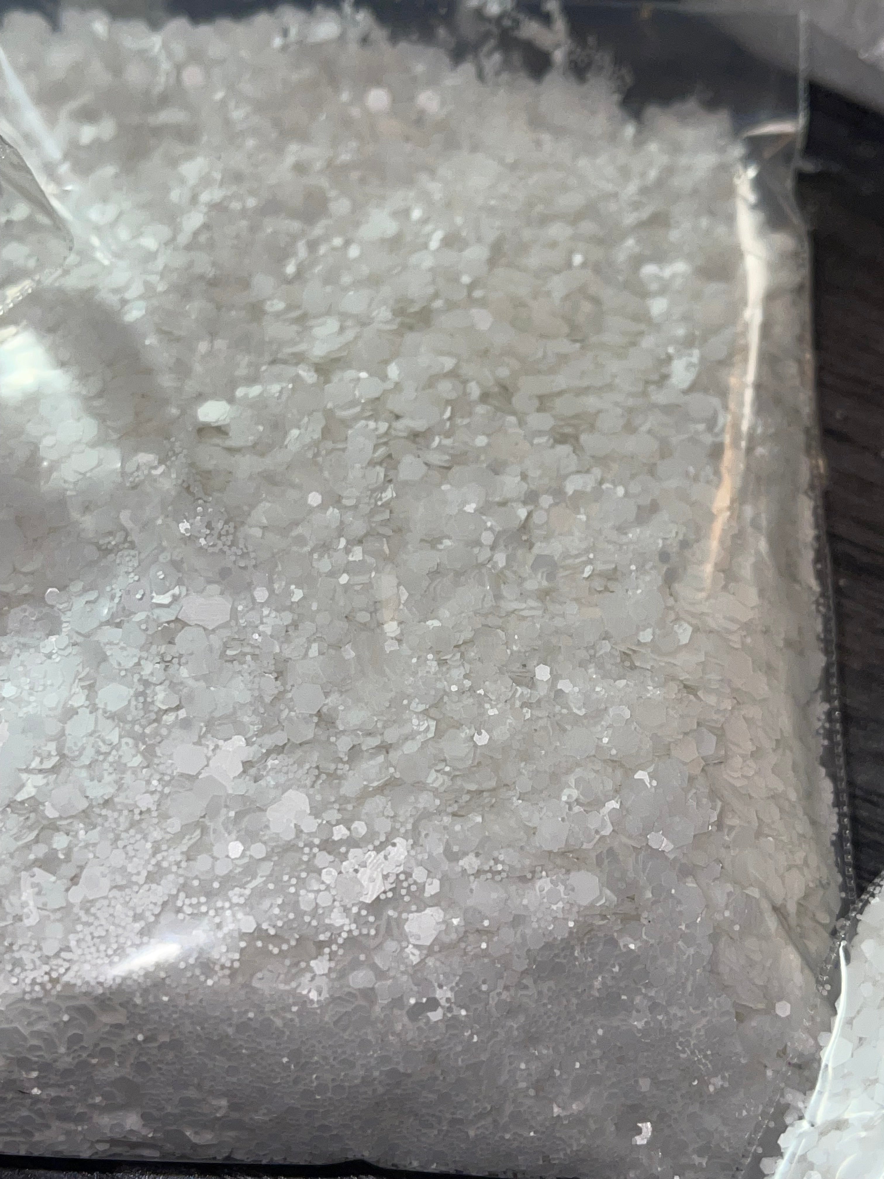 Glitter 2.0-2.3oz by weight 😍