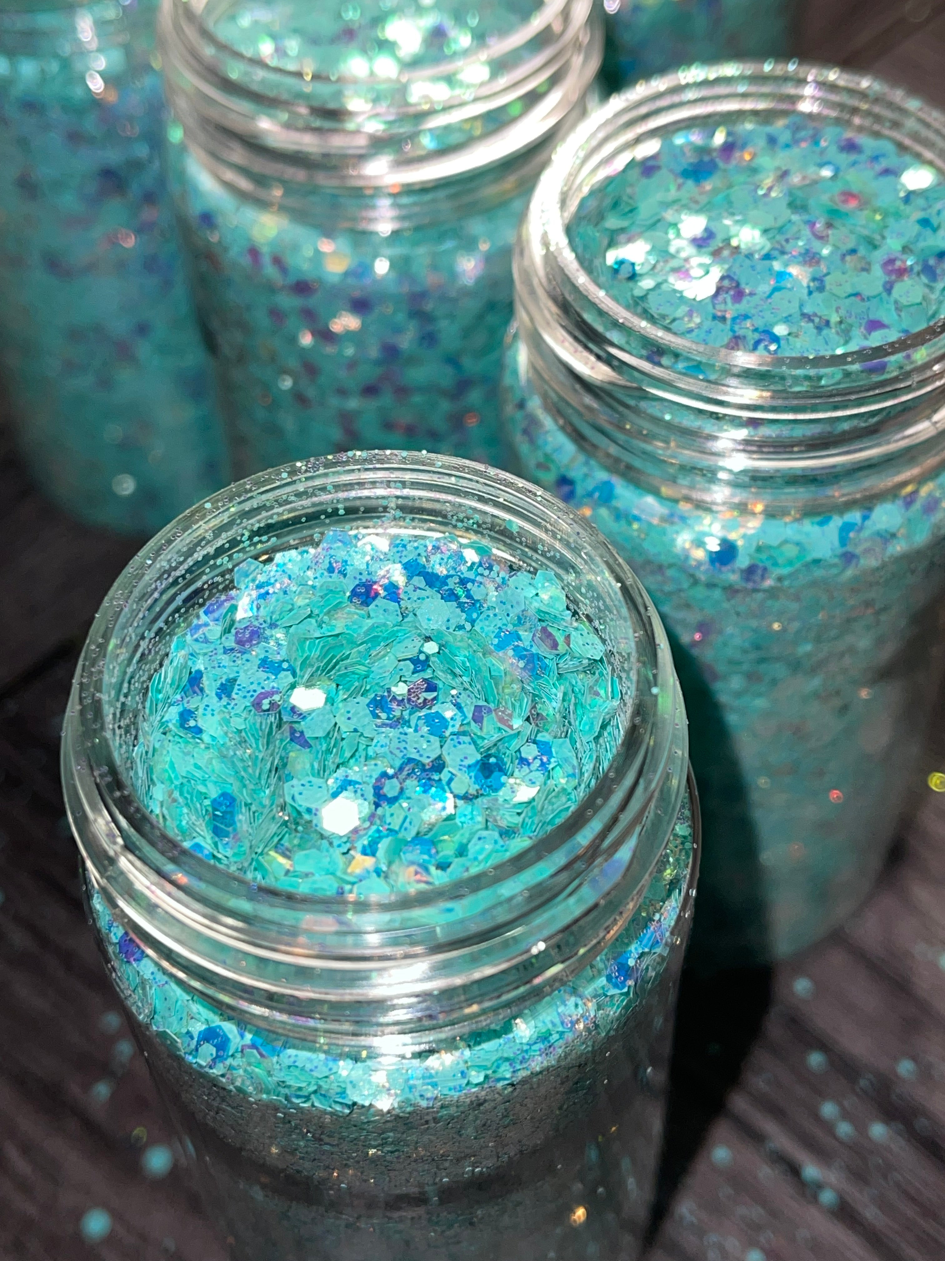 Glitter 2.0-2.3oz by weight 😍