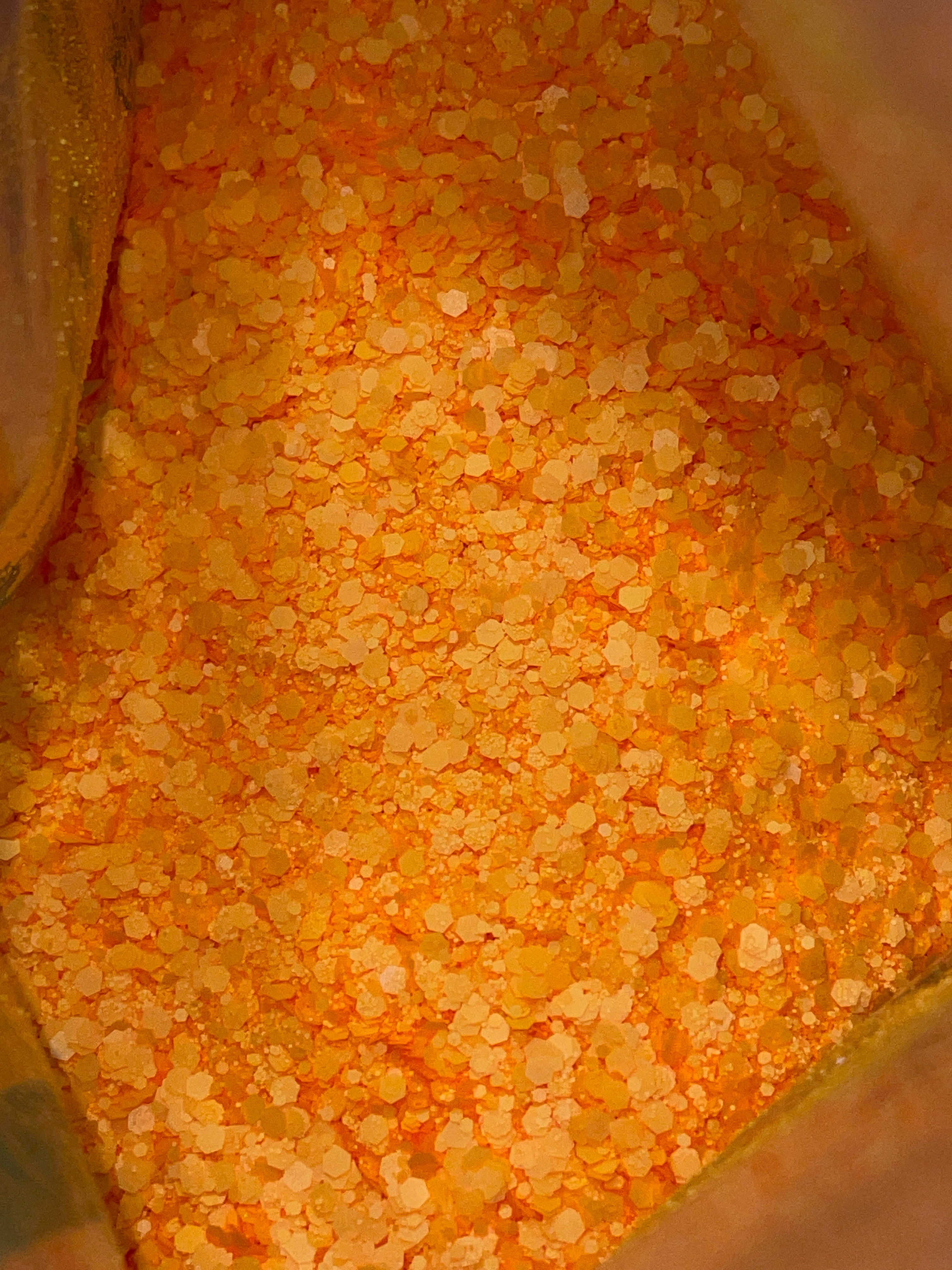 Glitter 2.0-2.3oz by weight 😍